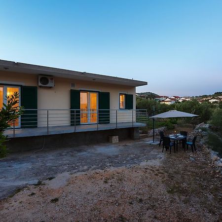 Holiday Home Iris Marina Ngoại thất bức ảnh