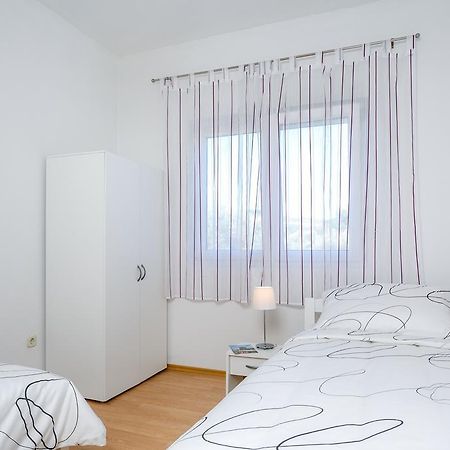 Holiday Home Iris Marina Ngoại thất bức ảnh