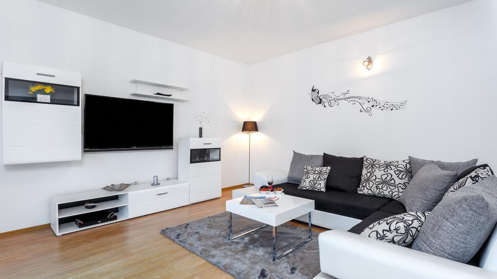 Holiday Home Iris Marina Ngoại thất bức ảnh